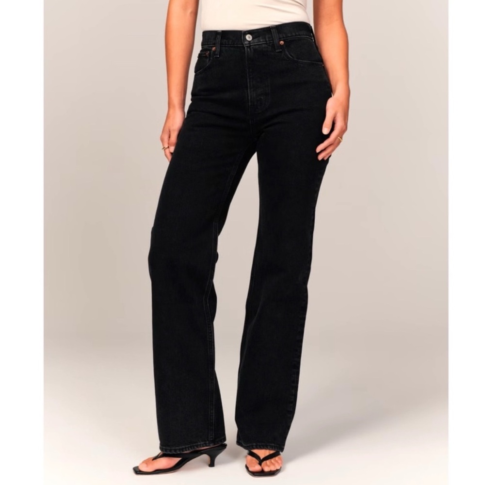 Abercrombie & Fitch High Rise 90s Relaxed Jean
